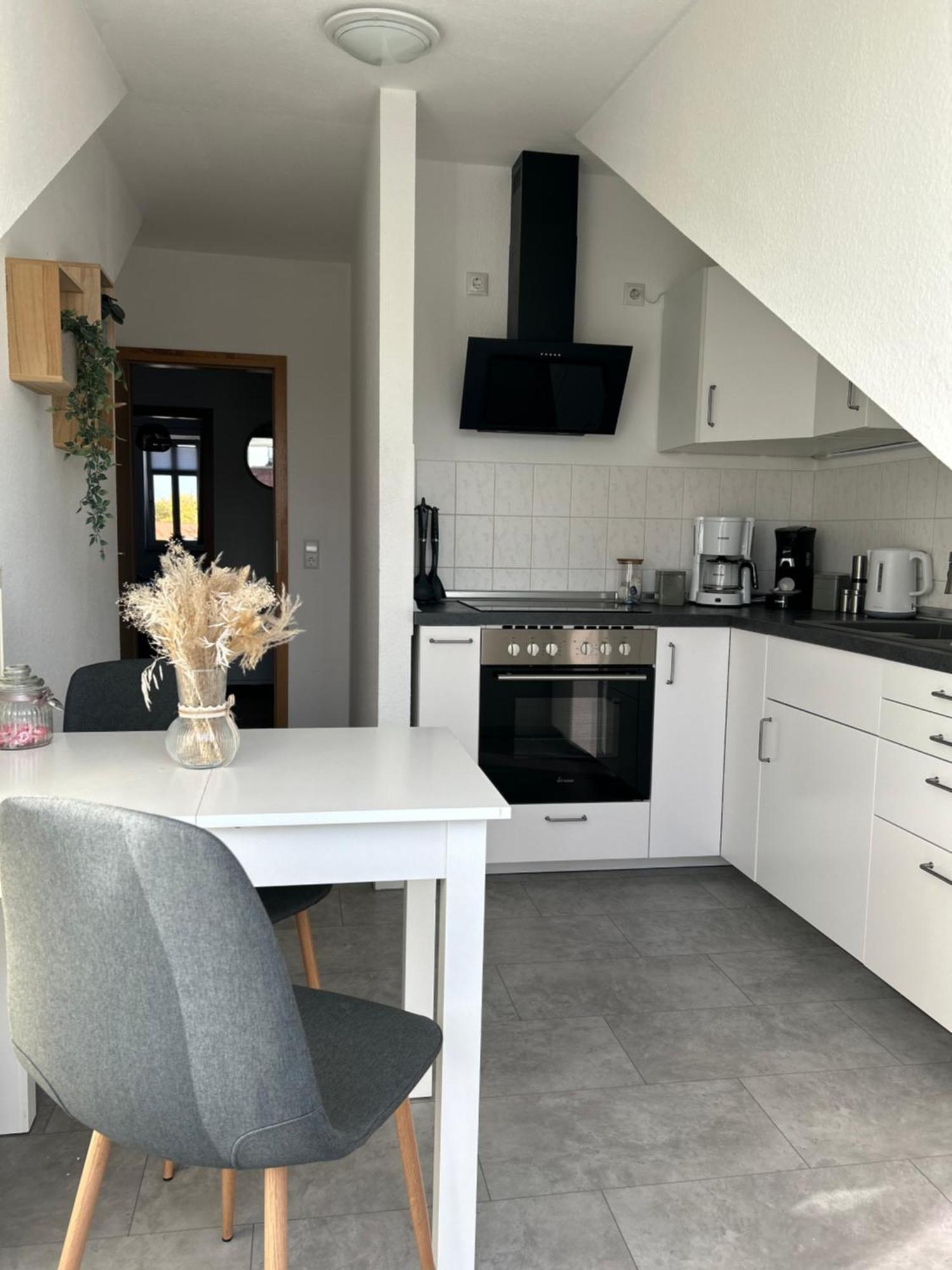 Gemuetliches Altstadtapartment Mit Balkon Und Smart Tv Erfurt Eksteriør bilde
